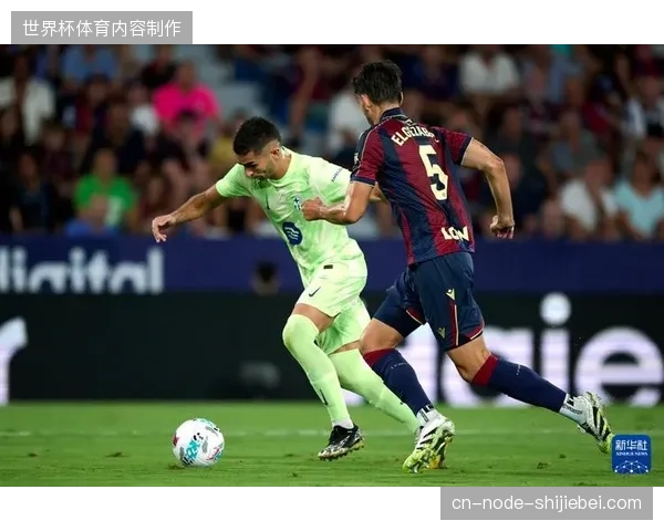 维尼修斯以其在俱乐部单季22球10助的卓越表现，将成为巴西队撕裂荷兰队防守体系的最强爆点